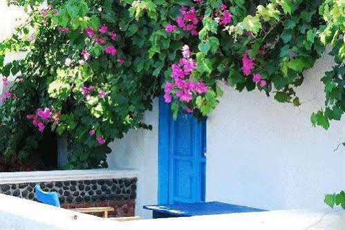 San Efrem Aparthotel Perissa  Buitenkant foto